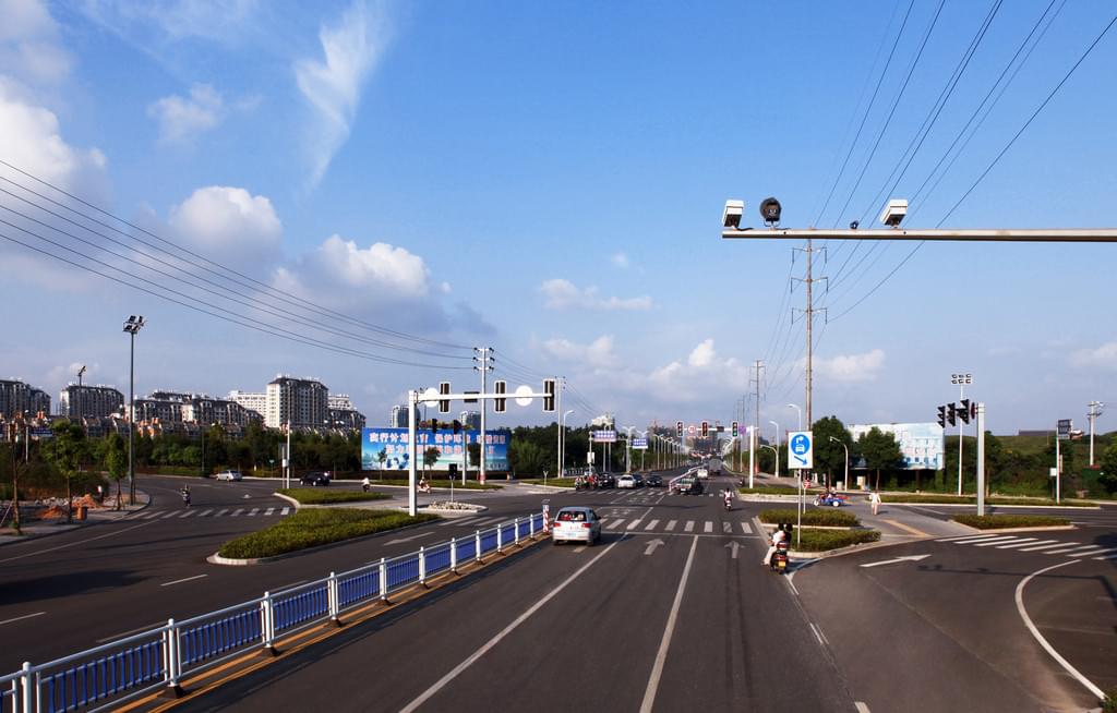 城市道路.jpg